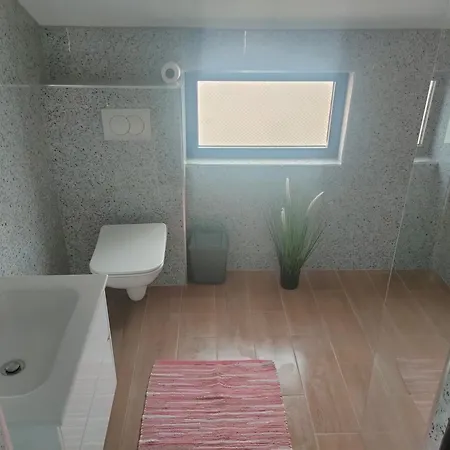 Timi Apartment *